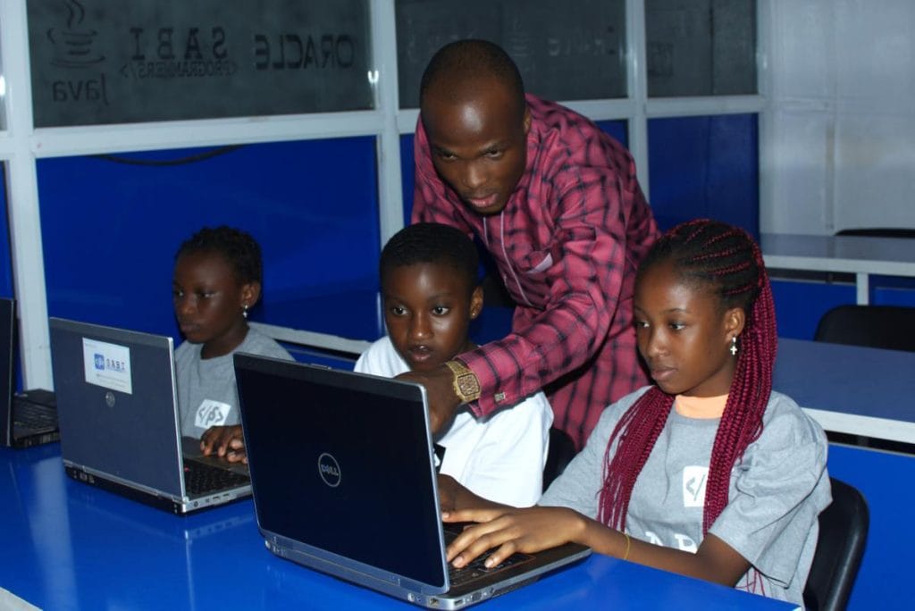 kids learning coding programming